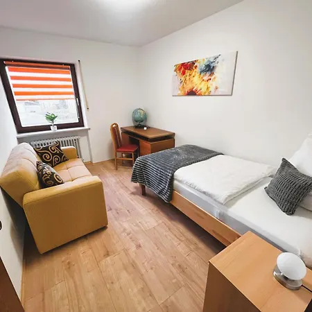 Apartamento Gemuetliche Maisonette Nahe Der Laengsten Burg Der Welt